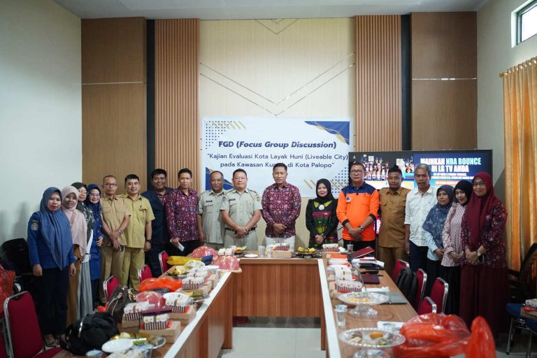 Kolaborasi Akademik: Bedah Hasil Penelitian Lintas Perguruan Tinggi Terkait Kajian Kota Layak Huni di Kawasan Kumuh Kota Palopo