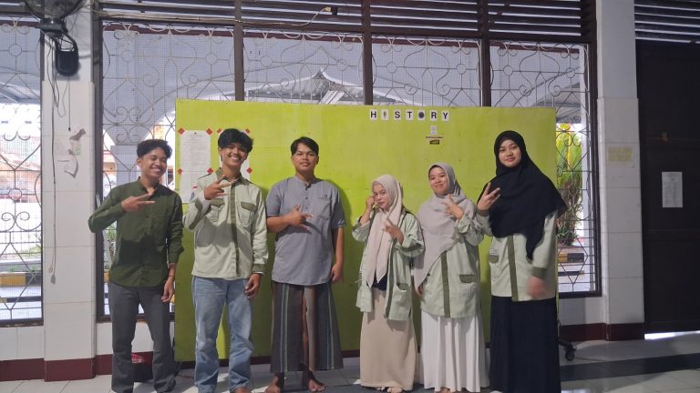 Tingkatkan Budaya Riset, HIMES UM Palopo Gelar Pelatihan Penulisan Karya Ilmiah Mahasiswa